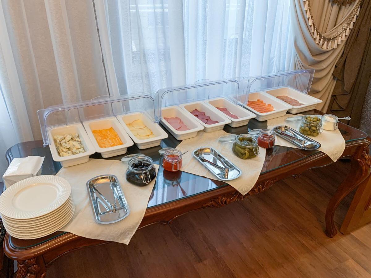 Gregory Hotel Dendrarium Park Kişinev Dış mekan fotoğraf