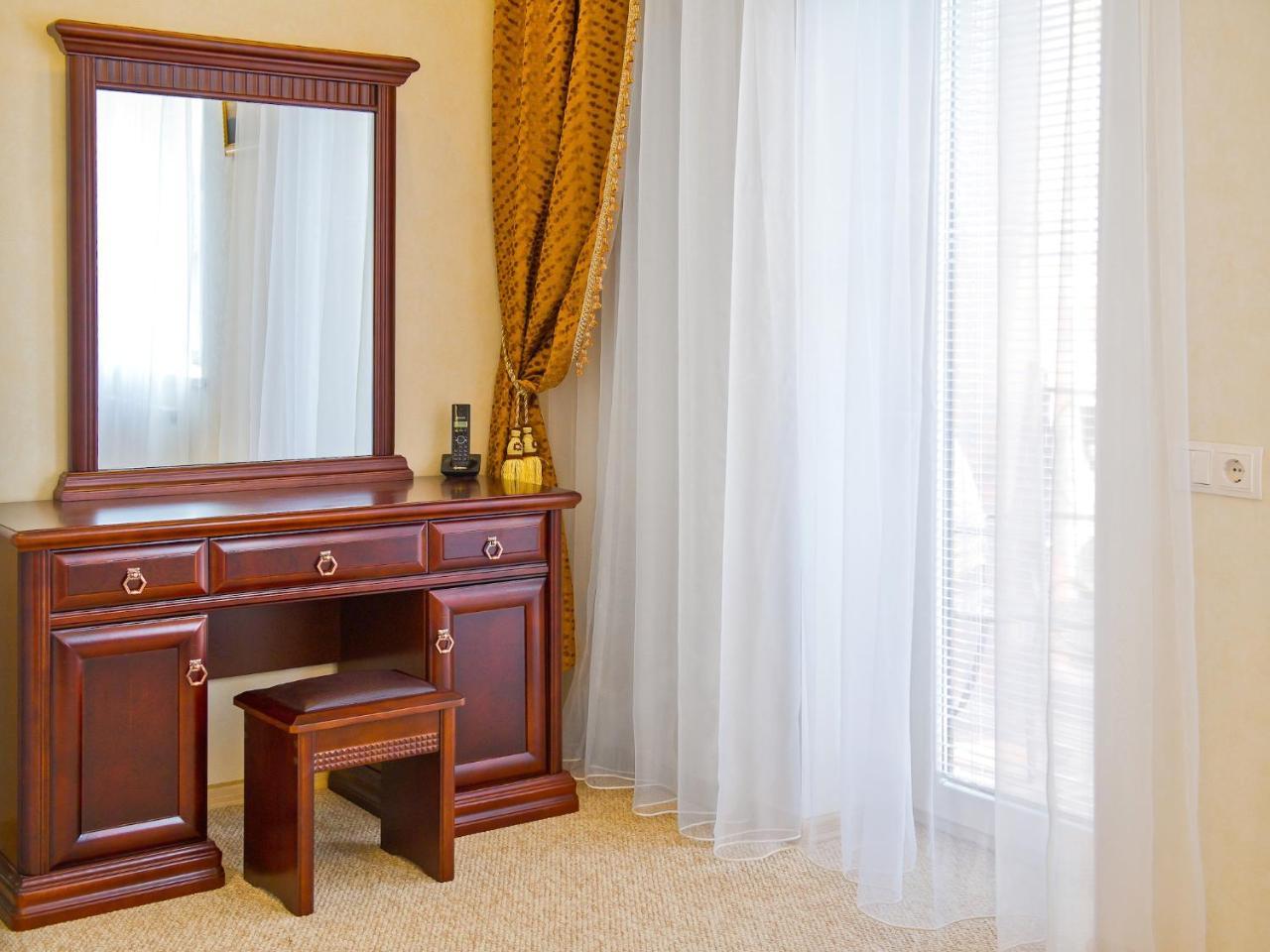 Gregory Hotel Dendrarium Park Kişinev Dış mekan fotoğraf